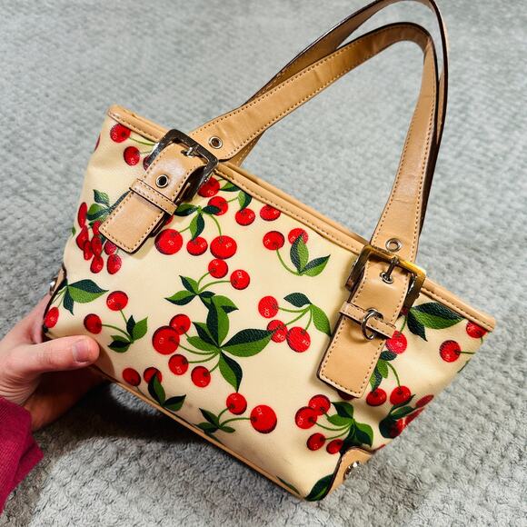 Cute Y2K XOXO Cherry Print Faux Leather Mini Shoulder Bag Soho Retro Cream/Red - Picture 5 of 9